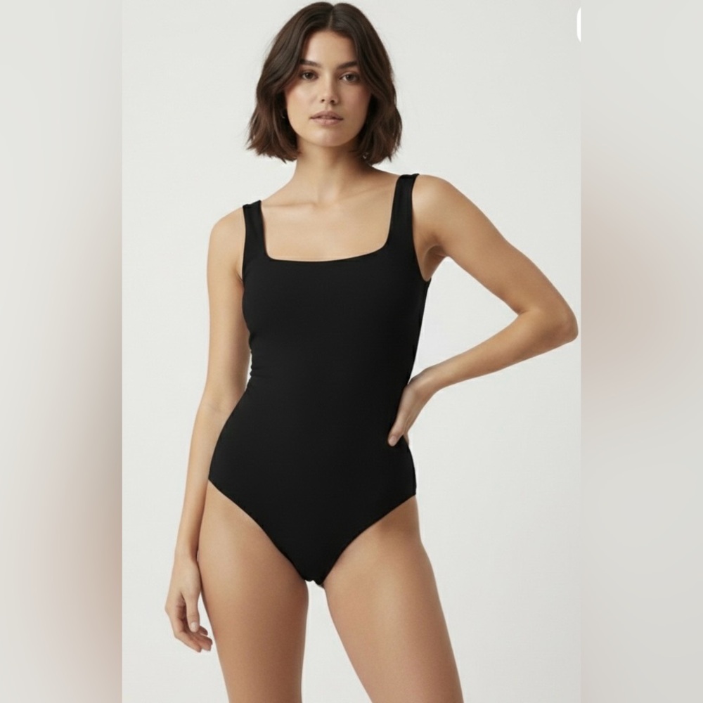 Abercrombie & Fitch Soft A&F Collection Black Bodysuit Square Neck Size Small